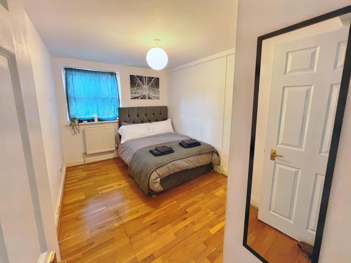Lovely 2-Bedroom Serviced Apartment Greater Londres Exterior foto